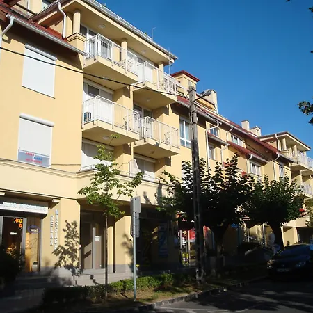 Apartment Holiv