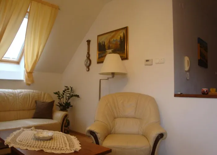 Apartment Holiv
